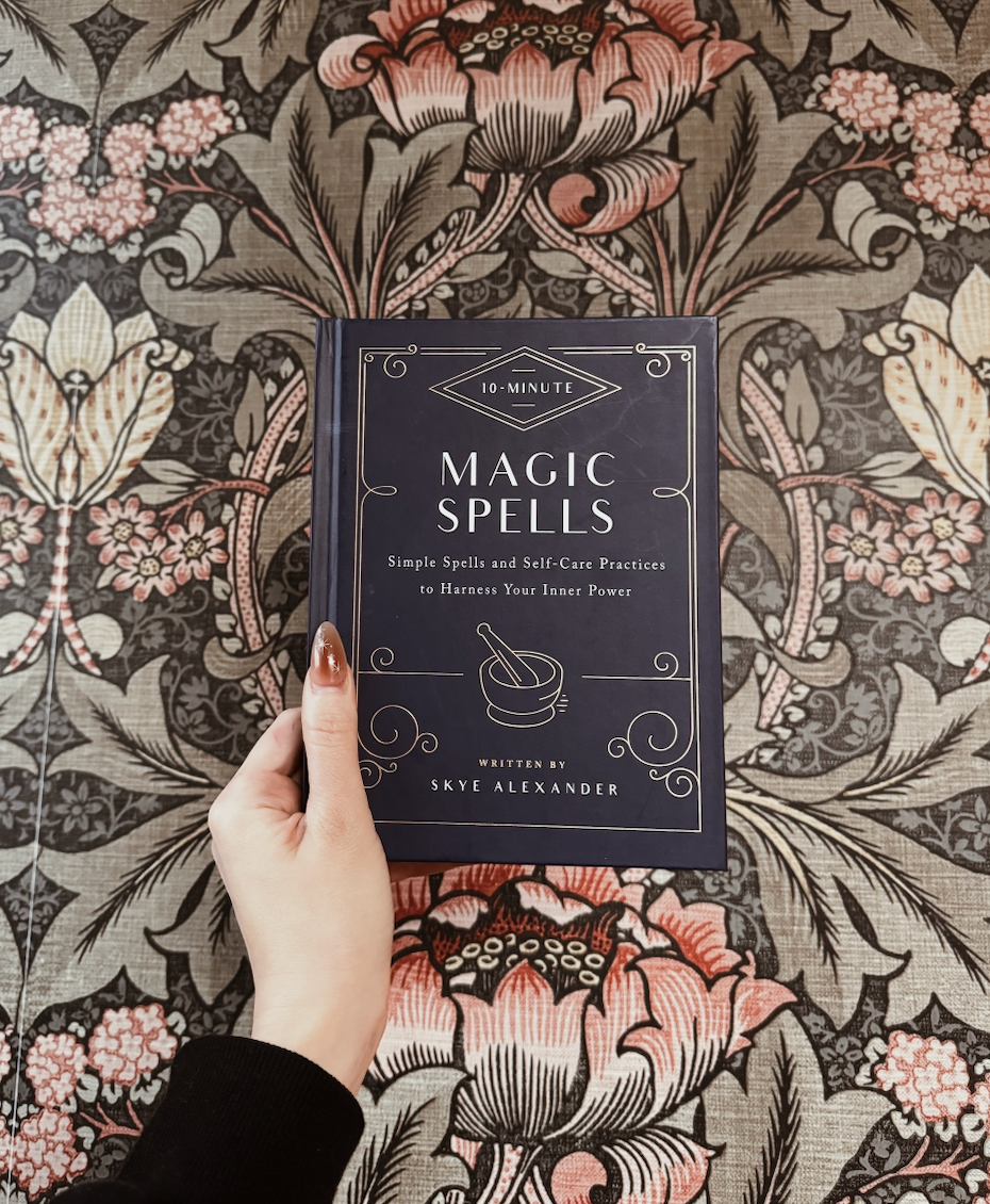 10-Minute Magic Spells: Simple Spells and Self-Care Practices to ...